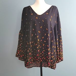 Old Navy Women's XL Black with Floral Design and Lace Detailing Top